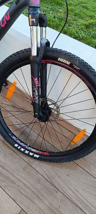 Bicicleta MTB Liv Tempt 3