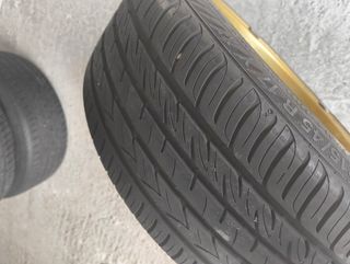 Llantas doradas de 17" Hyundai Kia