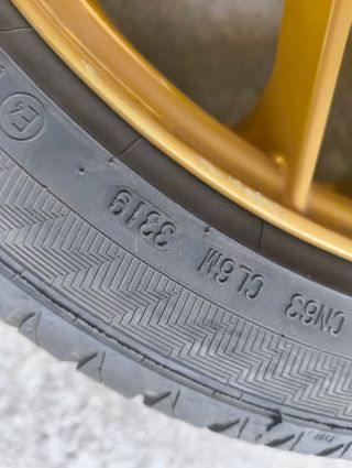 Llantas doradas de 17" Hyundai Kia