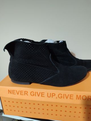 Botines negros
