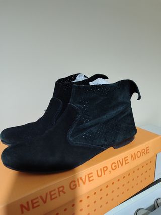 Botines negros