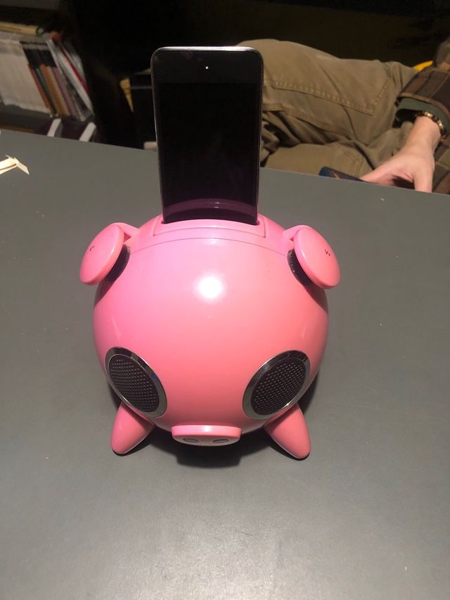 Ipod touch 4th generación 32GB y altavoz