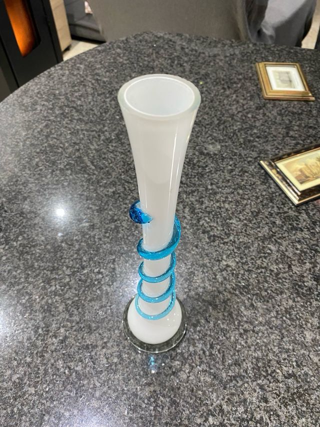 florero de cristal soplado