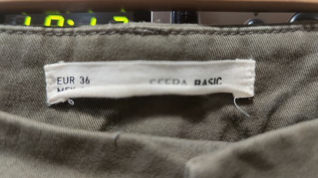 Pantalón chino Sfera