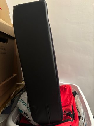 Cojín antiescaras para silla de ruedas.