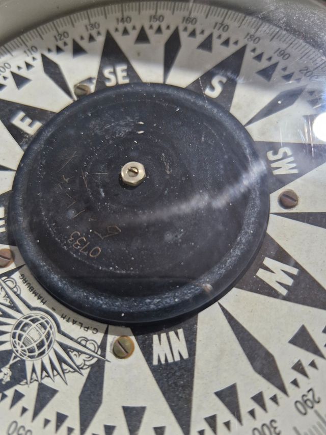 Brújula náutica de bronce