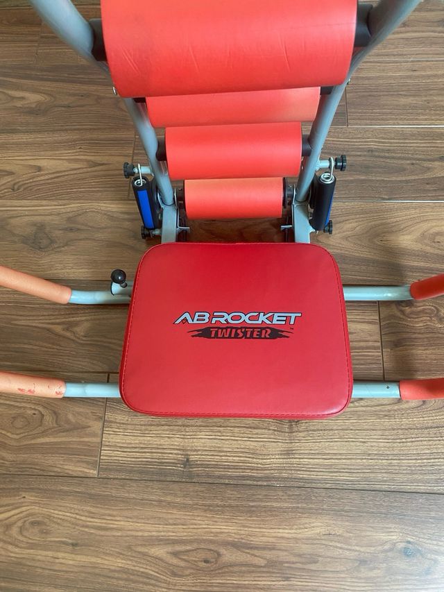 Banco de abdominales Ab Rocket