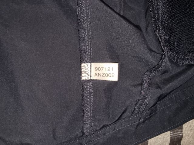 Chaleco cortavientos  Adidas Hombre