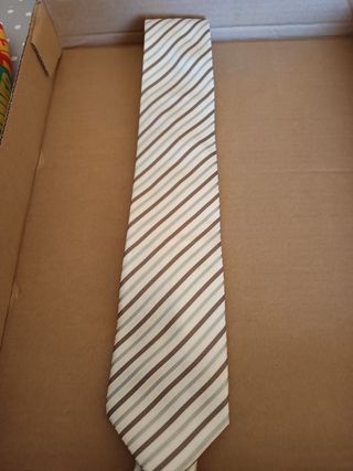 Corbatas Zara 