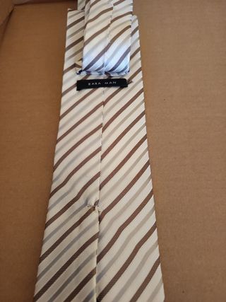 Corbatas Zara 