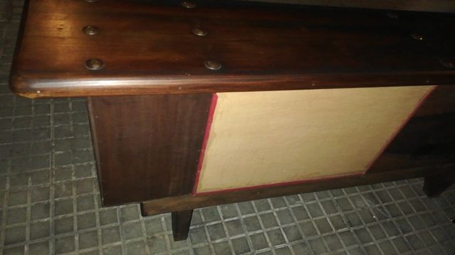 Único taquillon madera maciza