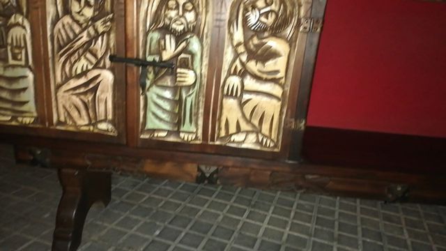 Único taquillon madera maciza