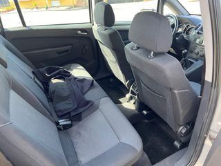 Opel Zafira B 2007