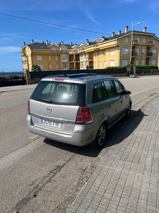 Opel Zafira B 2007