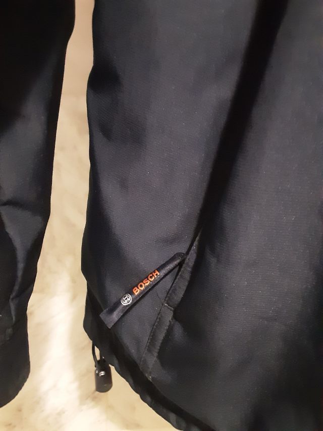 BOSCH 3/4 con capucha