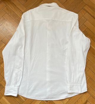 Camisa blanca de Massimo Dutti