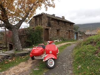 Vespa sidecar
