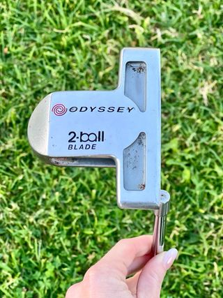 Palo de Golf Odyssey 2 ball blade