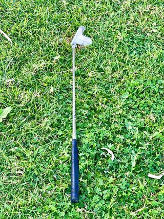 Palo de Golf Odyssey 2 ball blade