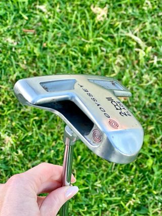Palo de Golf Odyssey 2 ball blade
