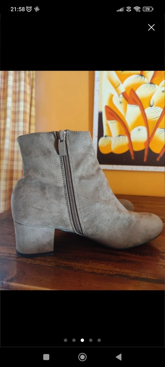 Botas tacón medio.Nº 40