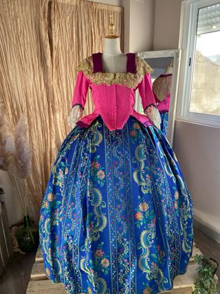Traje de fallera 