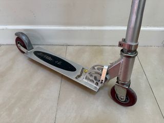 Patinete metálico