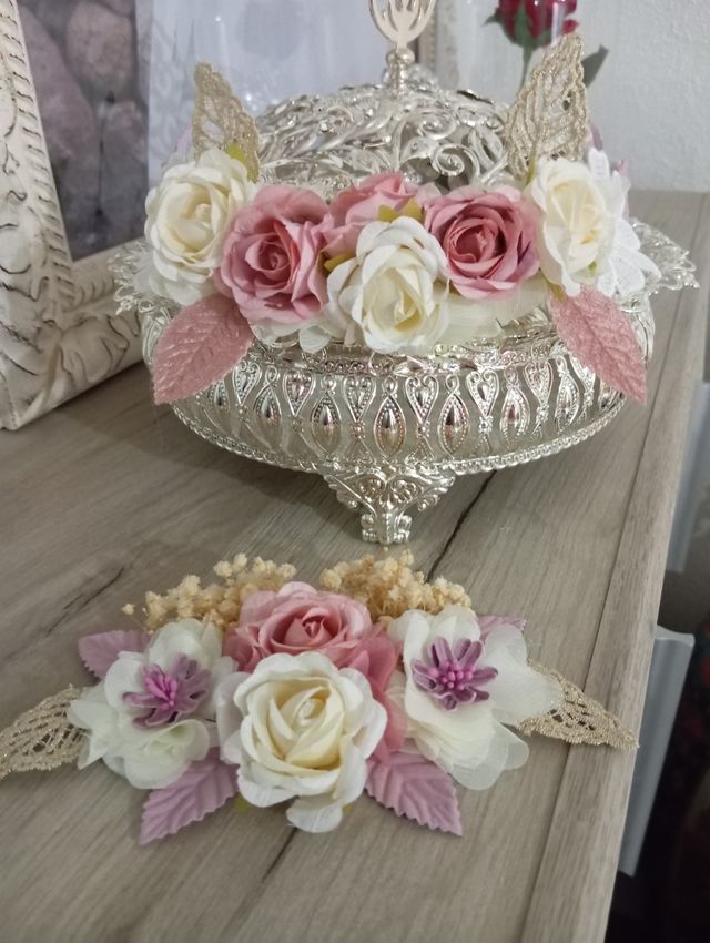 Tocado comunión, mirá mí perfil.