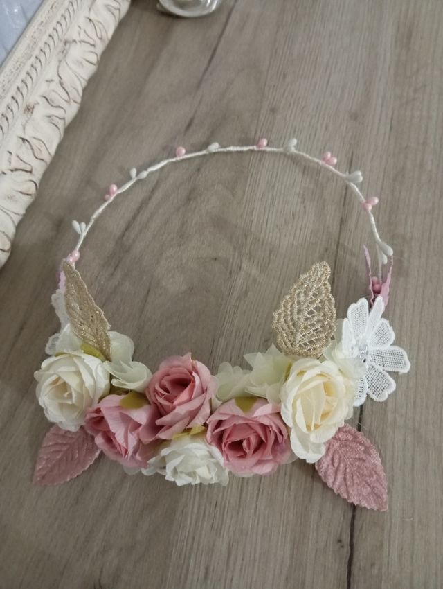 Tocado comunión, mirá mí perfil.