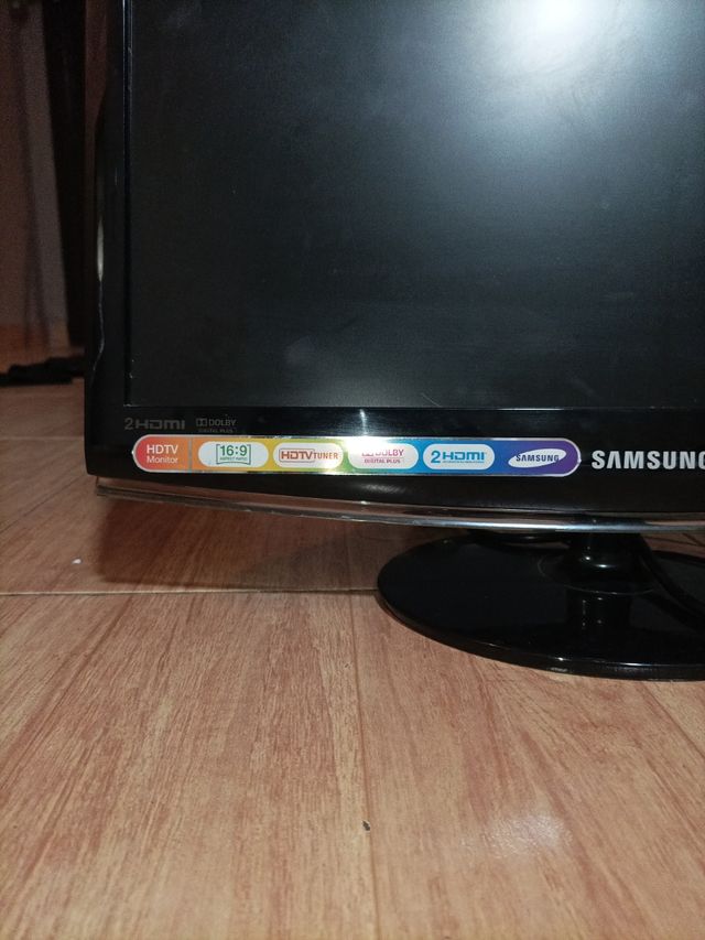 TELEVISIÓN 20 LCD SAMSUNG 2033HD NUEVO