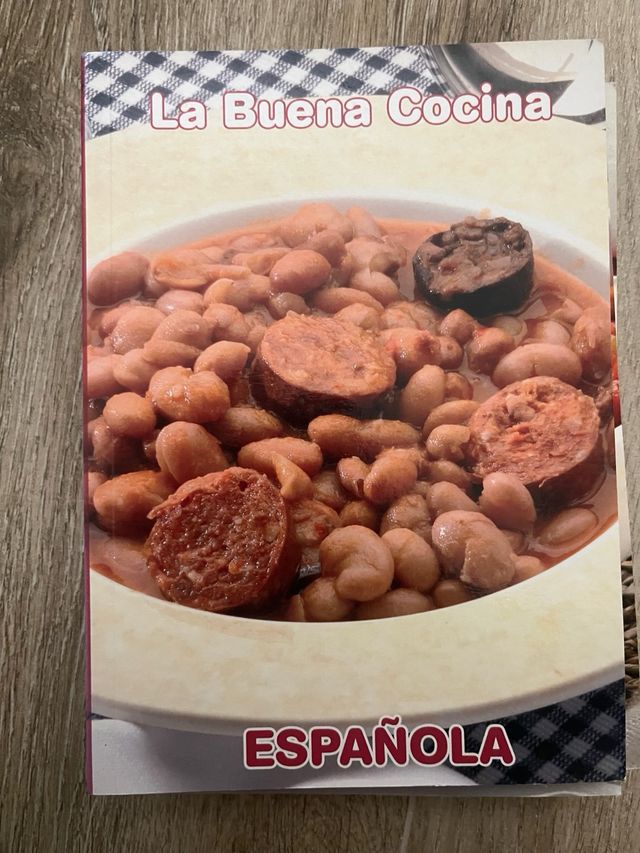 8 recetarios. 0,50 precio unidad. el lote, 3€