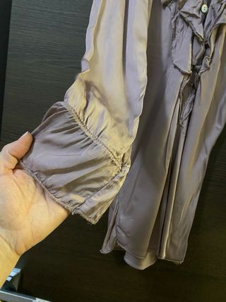 Camicia malva con dettagli eleganti