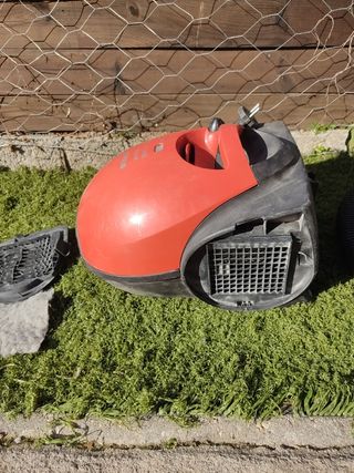 Aspiradora Bosch BSG1800w