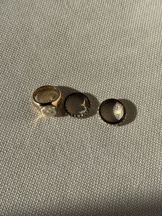 Pack Anillos Dorados Perlas