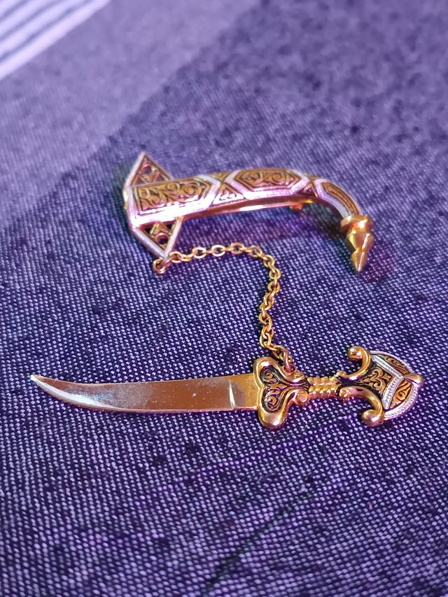 Joia/Broche Punhal -Ref.: B-51