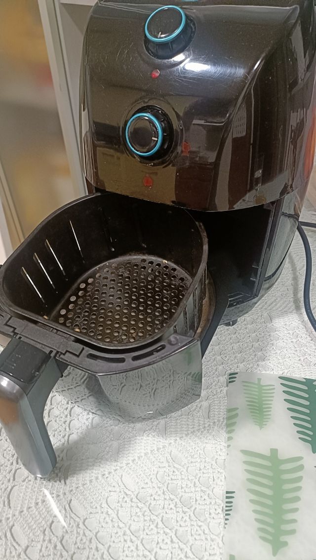 FREIDORA DE AIRE CECOTEC