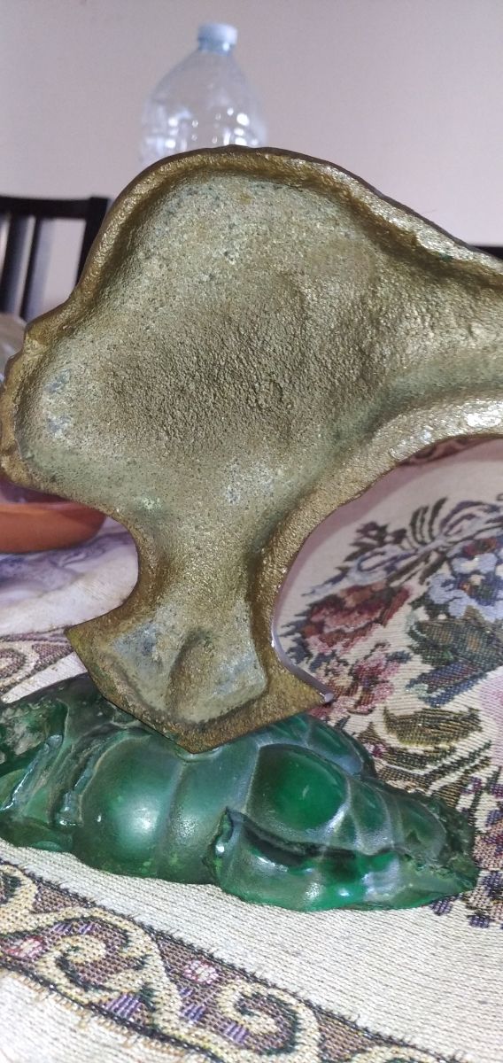 Escultura artística de malaquita/bronce