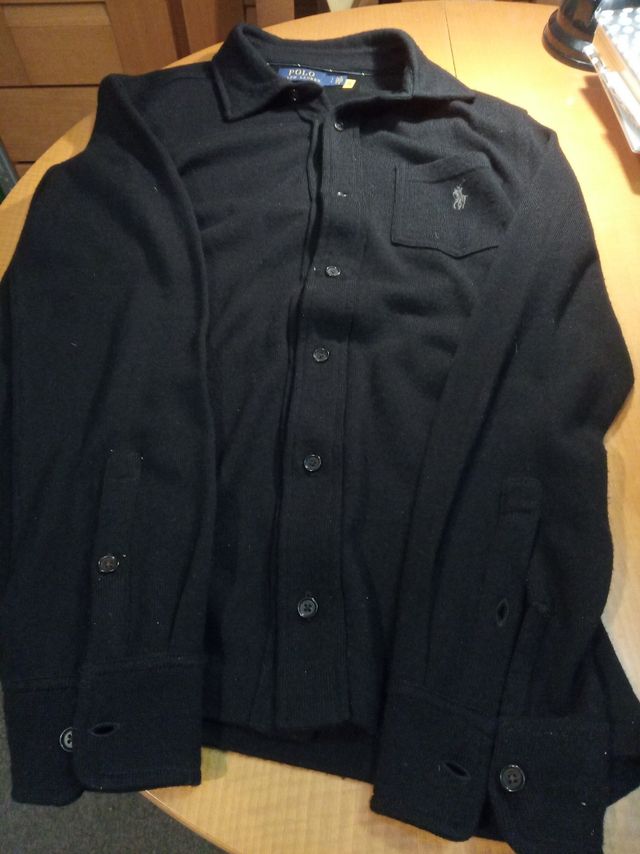 Polo de hombre en finísimo punto.