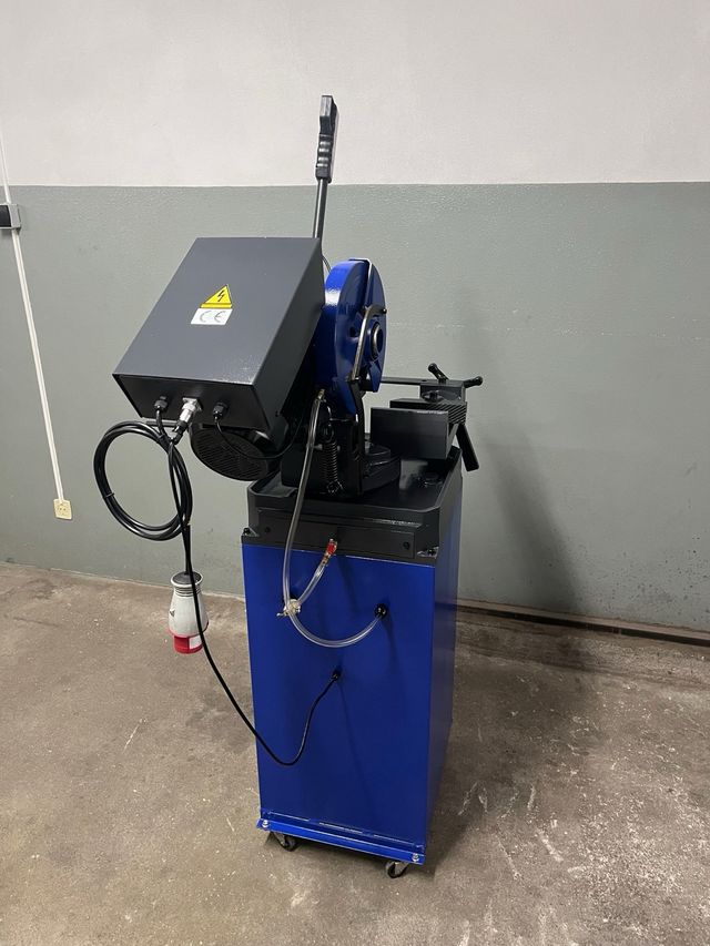 Serra Circular p/ metais CS250  Nova