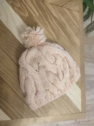 Gorro rosa palo pompón 