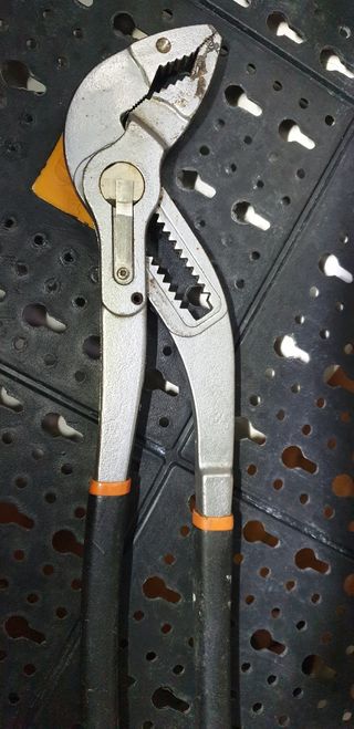 Pinza beta
