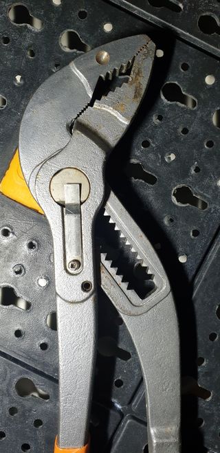 Pinza beta