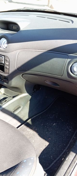 Despiece citroen c3 1.4i 75cv KFV 2005