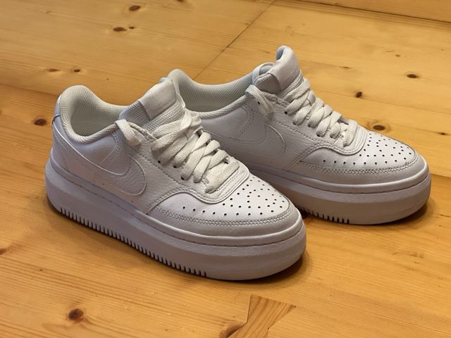 Scarpe NIKE Court Vision Alta da donna DM0113