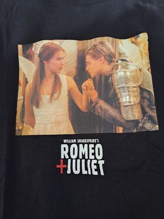 Camiseta Romeo y Julieta