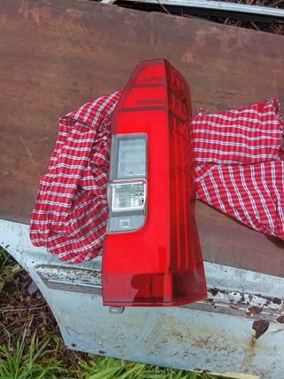 Farolim Toyota Hilux