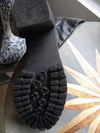 Botas altas con tacón grueso