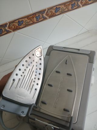 Ferro de Engomar Com Caldeira Rowenta Iron DG9030