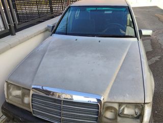 Mercedes-Benz W124 300e 1985