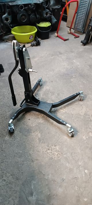 Caballete central  moto Constands